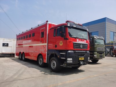 重汽汕德卡厕所车